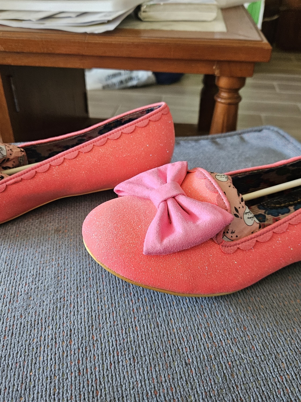 Irregular Choice Majorette Pink EU 40 Wide, Sparkle, Neon, Disney, Retro Bow NWT - Picture 8 of 11